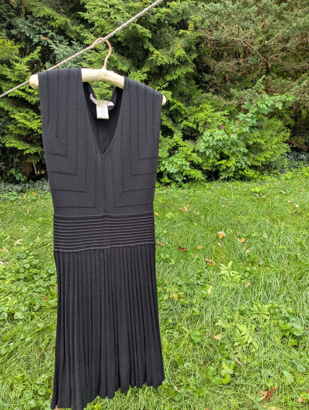 Max Studio Sleeveless Black Pleated Knit Dress XS